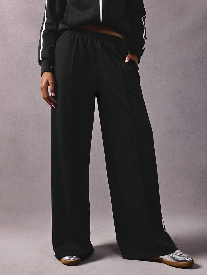 Women Relaxed Loose Fit Easy Wash Joggers Trousers