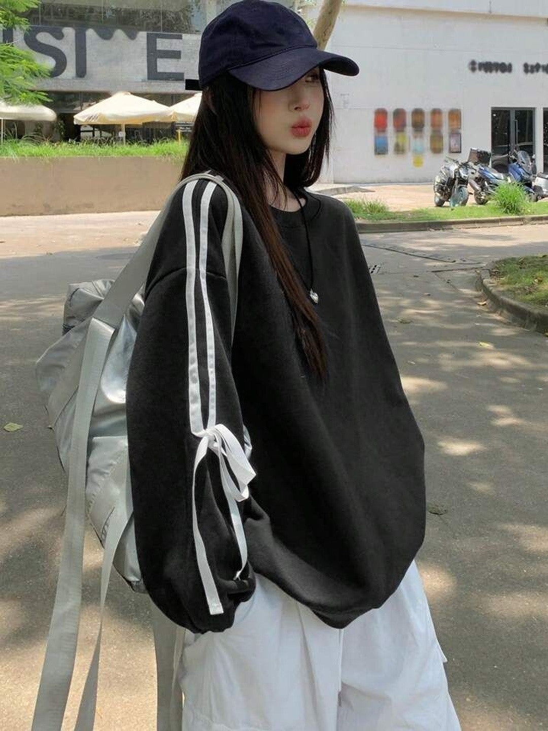 Round Neck Oversized Pullover Sweatshirt With Knot Style